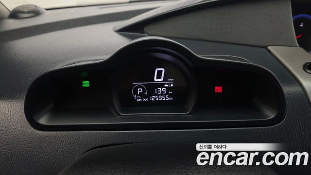 KG모빌리티(SsangYong) Korando 투리스모 4WD LT 9인승, 2015 8