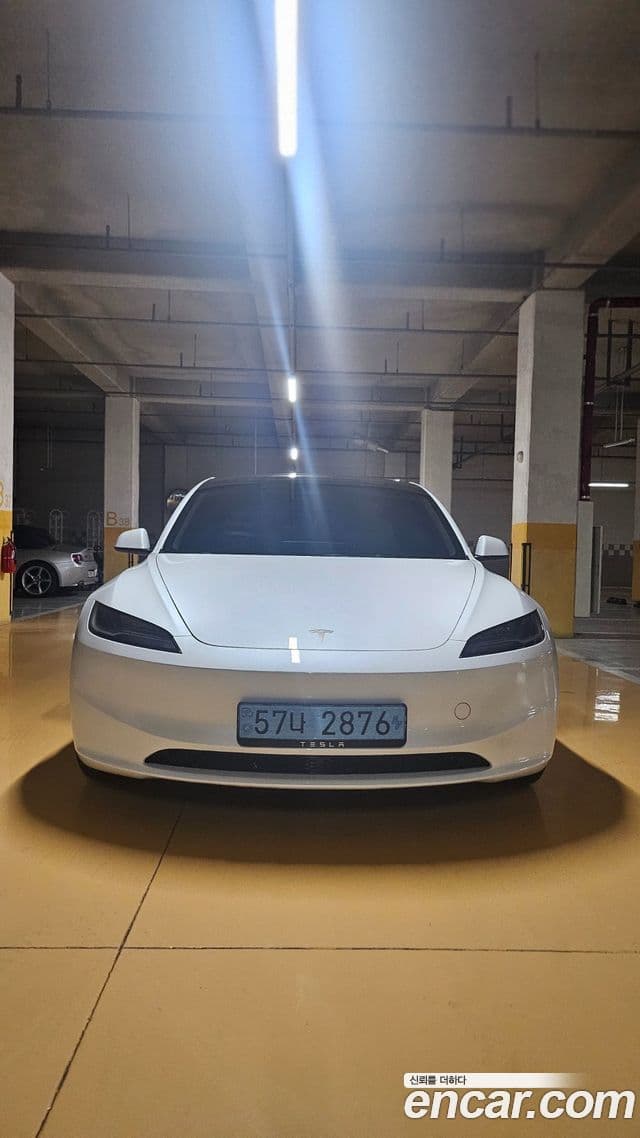Tesla модель 3, 2024 все фото