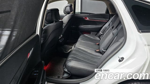 Genesis G80 (RG3) бензин 2.5 турбо AWD, 2023 12