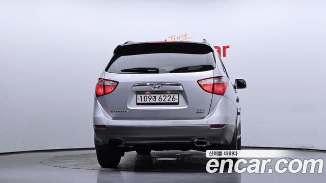 Hyundai Veracruz Deluxe, 2010 4