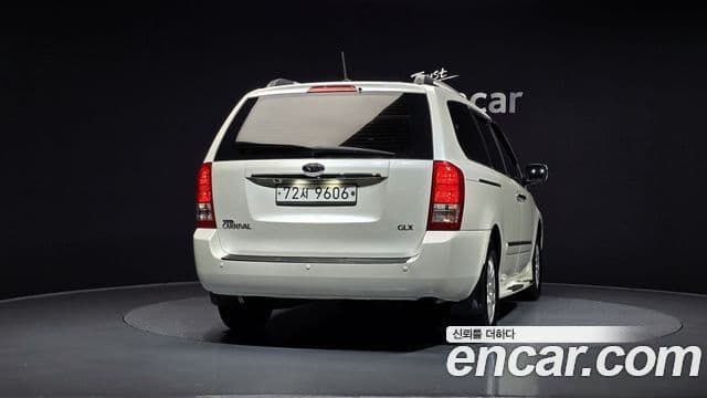 Kia Carnival R R Special, 2010 4