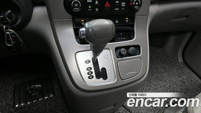 Kia Carnival R R Special, 2010 9