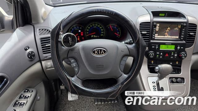 Kia Carnival R R Special, 2010 13