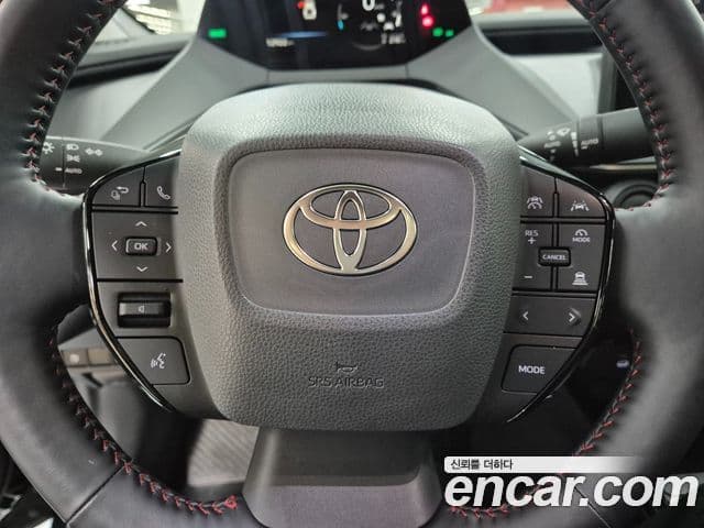 Toyota 프리우스 5세대 2.0 PHEV XSE, 2024 6