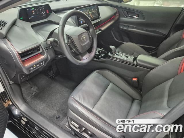 Toyota 프리우스 5세대 2.0 PHEV XSE, 2024 14