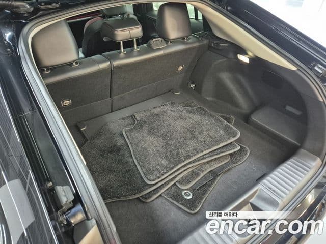 Toyota 프리우스 5세대 2.0 PHEV XSE, 2024 17