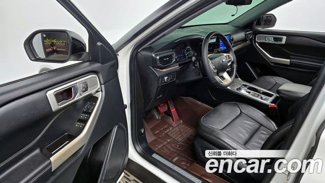 Ford Explorer 6세대, 2020 11