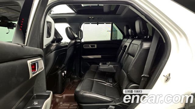 Ford Explorer 6세대, 2020 12