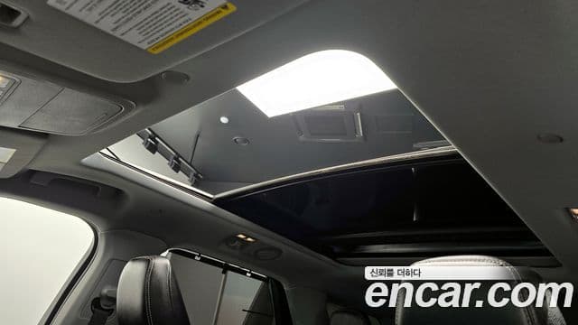 Ford Explorer 6세대, 2020 17