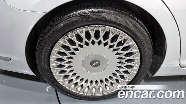 Genesis G90 Premium Luxury, 2019 все фото