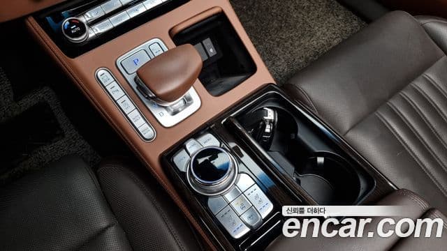 Genesis G90 Premium Luxury, 2019 9