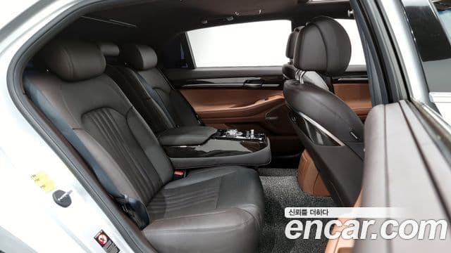 Genesis G90 Premium Luxury, 2019 12