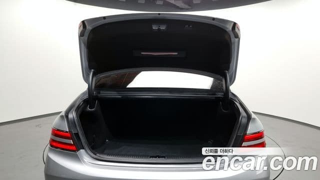 Genesis G90 Premium Luxury, 2019 20