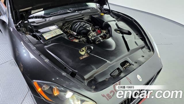 Maserati GranTurismo S 4.7, 2009 6