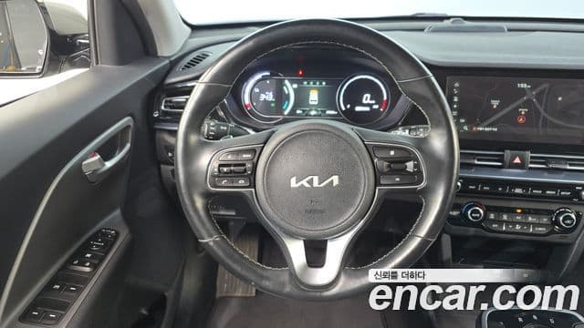 Kia Niro Plus Air, 2023 13
