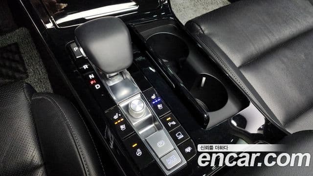 Kia K7 Premier 3.0 LPI Trendy(арендный автомобиль), 2020 9