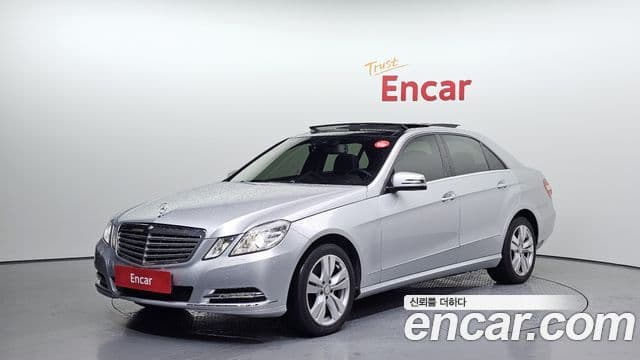 Mercedes-Benz E-класс W212 E300 Elegance, 2013 1