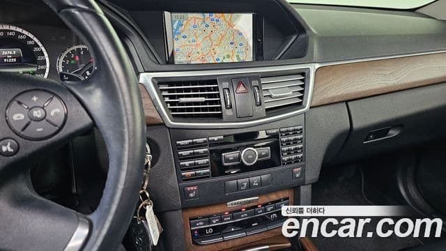 Mercedes-Benz E-класс W212 E300 Elegance, 2013 17