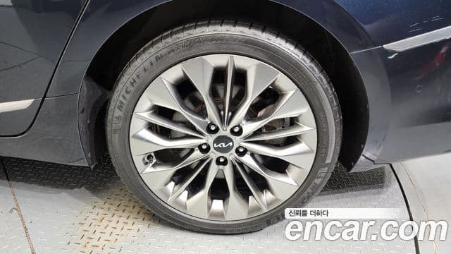 Kia K8 Platinum, 2022 все фото