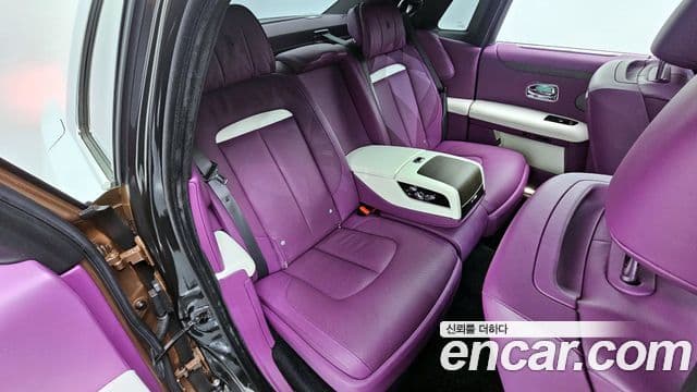 Rolls-Royce 고스트 2세대, 2023 12