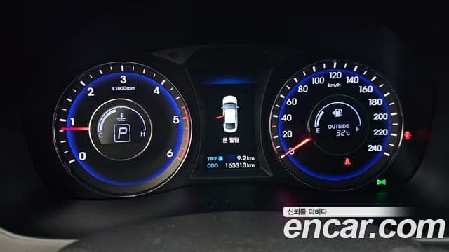 Hyundai i40 살룬 Premium, 2012 8