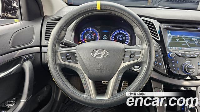 Hyundai i40 살룬 Premium, 2012 13