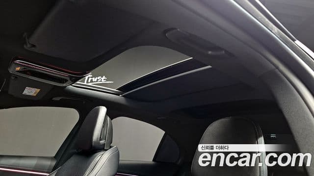 Mercedes-Benz E-класс W214 AMG Line, 2025 19