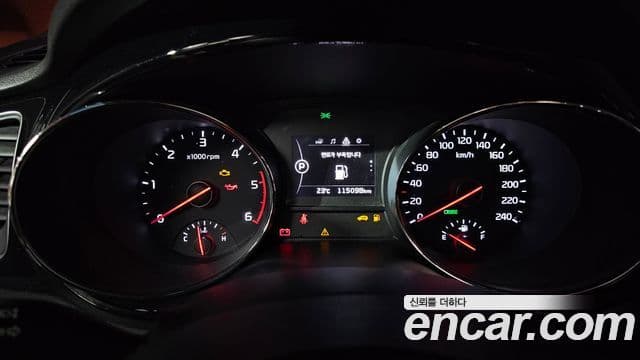 Kia All New Carnival 9인승 High Limousine(компания по спецнадстройкам), 2016 8