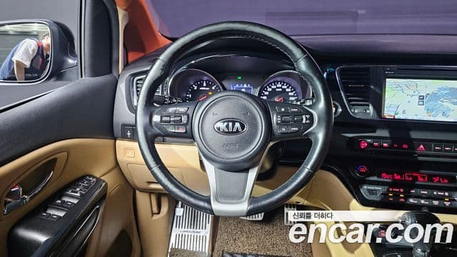 Kia All New Carnival 9인승 High Limousine(компания по спецнадстройкам), 2016 13