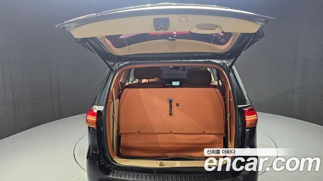 Kia All New Carnival 9인승 High Limousine(компания по спецнадстройкам), 2016 20