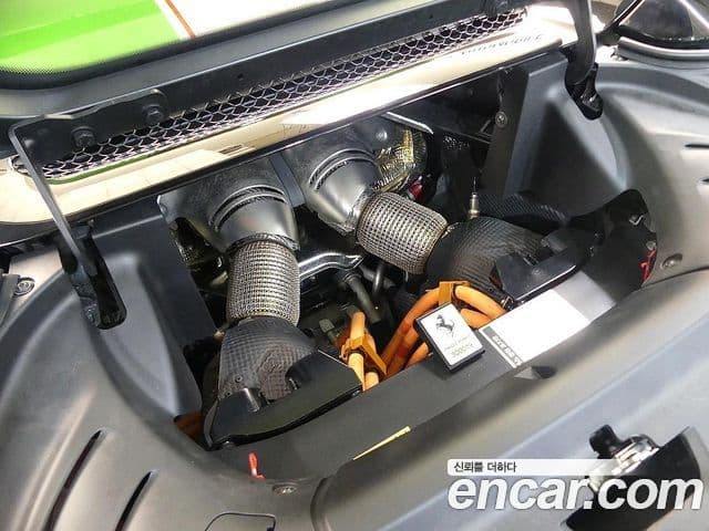 Ferrari 296 GTS 3.0 V6, 2024 все фото