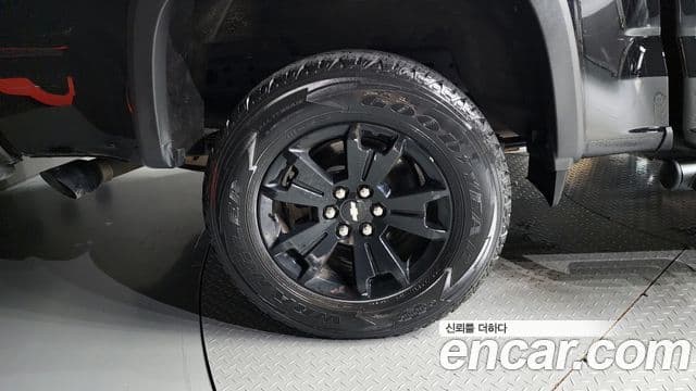 Chevrolet(GM대우) real New 콜로라도 3.6 Z71-X Midnight 4WD, 2021 14