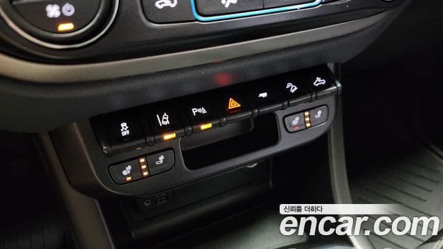 Chevrolet(GM대우) real New 콜로라도 3.6 Z71-X Midnight 4WD, 2021 20