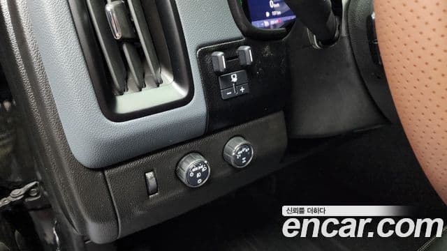 Chevrolet(GM대우) real New 콜로라도 3.6 Z71-X Midnight 4WD, 2021 12