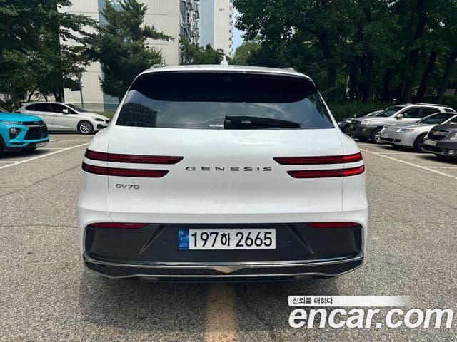 Genesis GV70, 2025 все фото