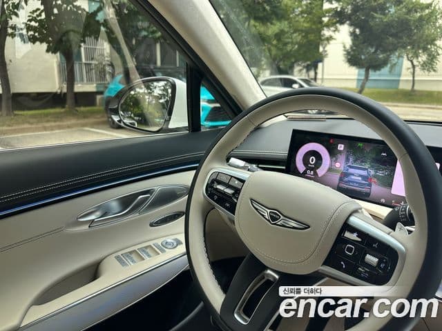 Genesis GV70, 2025 10