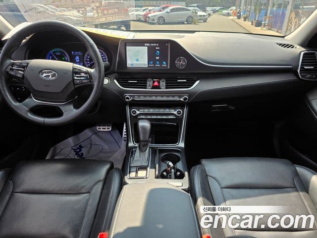 Hyundai Grandeur IG гибрид Exclusive, 2019 11