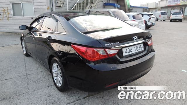 Hyundai YF Sonata Y20 Grand, 2011 6