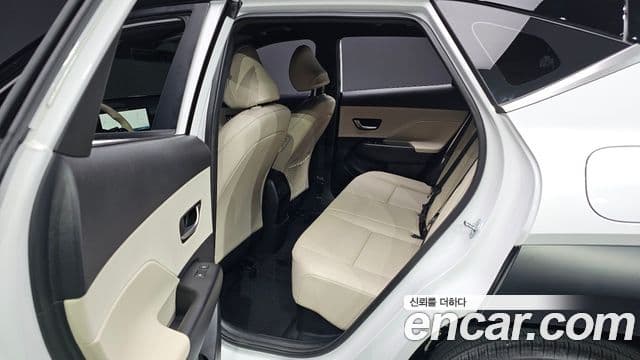 Hyundai Kona гибрид (SX2) Inspiration, 2025 11