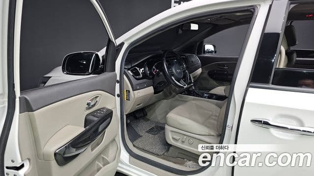 Kia All New Carnival Prestige, 2017 10