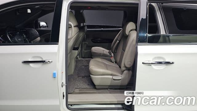 Kia All New Carnival Prestige, 2017 11