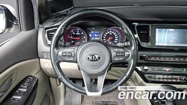 Kia All New Carnival Prestige, 2017 14