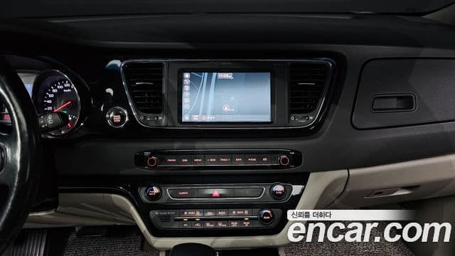 Kia All New Carnival Prestige, 2017 15