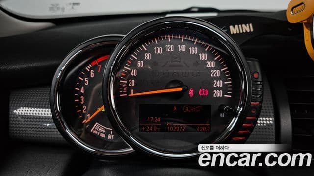 Mini Cooper 3세대, 2015 8