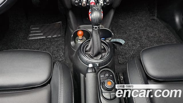 Mini Cooper 3세대, 2015 9