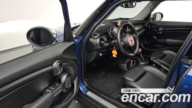 Mini Cooper 3세대, 2015 11