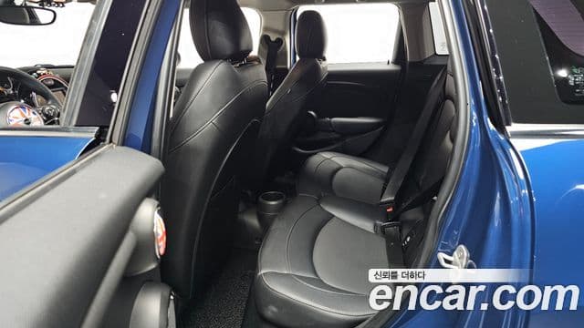 Mini Cooper 3세대, 2015 12