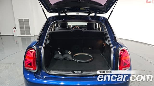Mini Cooper 3세대, 2015 20