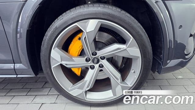 Audi e-Tron S Sportback, 2023 все фото