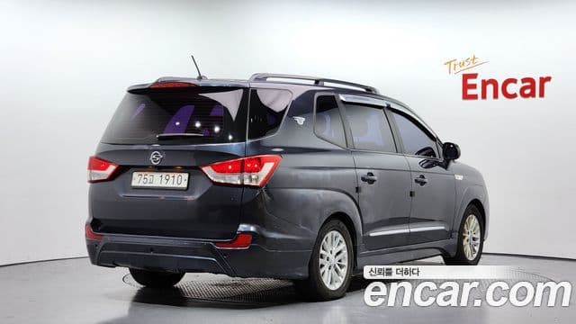 KG모빌리티(SsangYong) Korando 투리스모 4WD GT 11인승, 2014 2